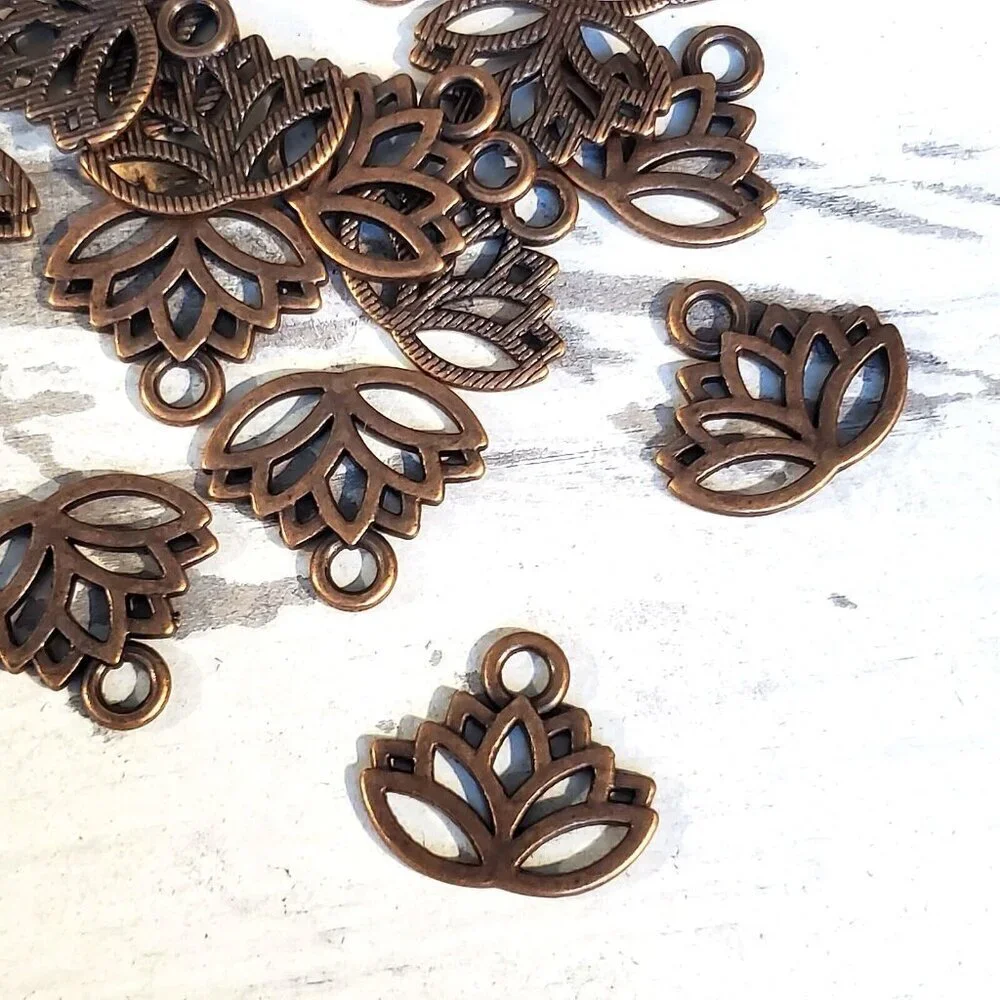 Antique Copper Open Lotus Flower Zen Garden Yoga 15x17mm Charms Pendants 10 pcs